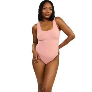 Parade‎ Nearly Naked Seamless Bodysuit Size 2 Xl